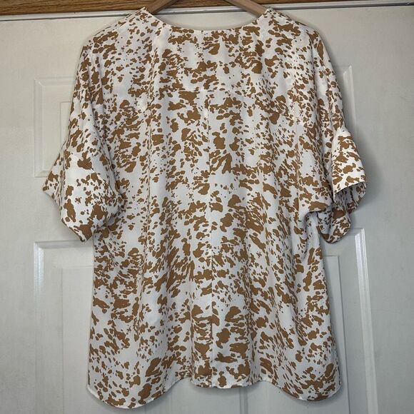 Worthington Animal Print Short Sleeve Blouse - Picture 8 of 11